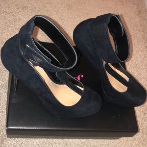 Black high  heel stilettos!